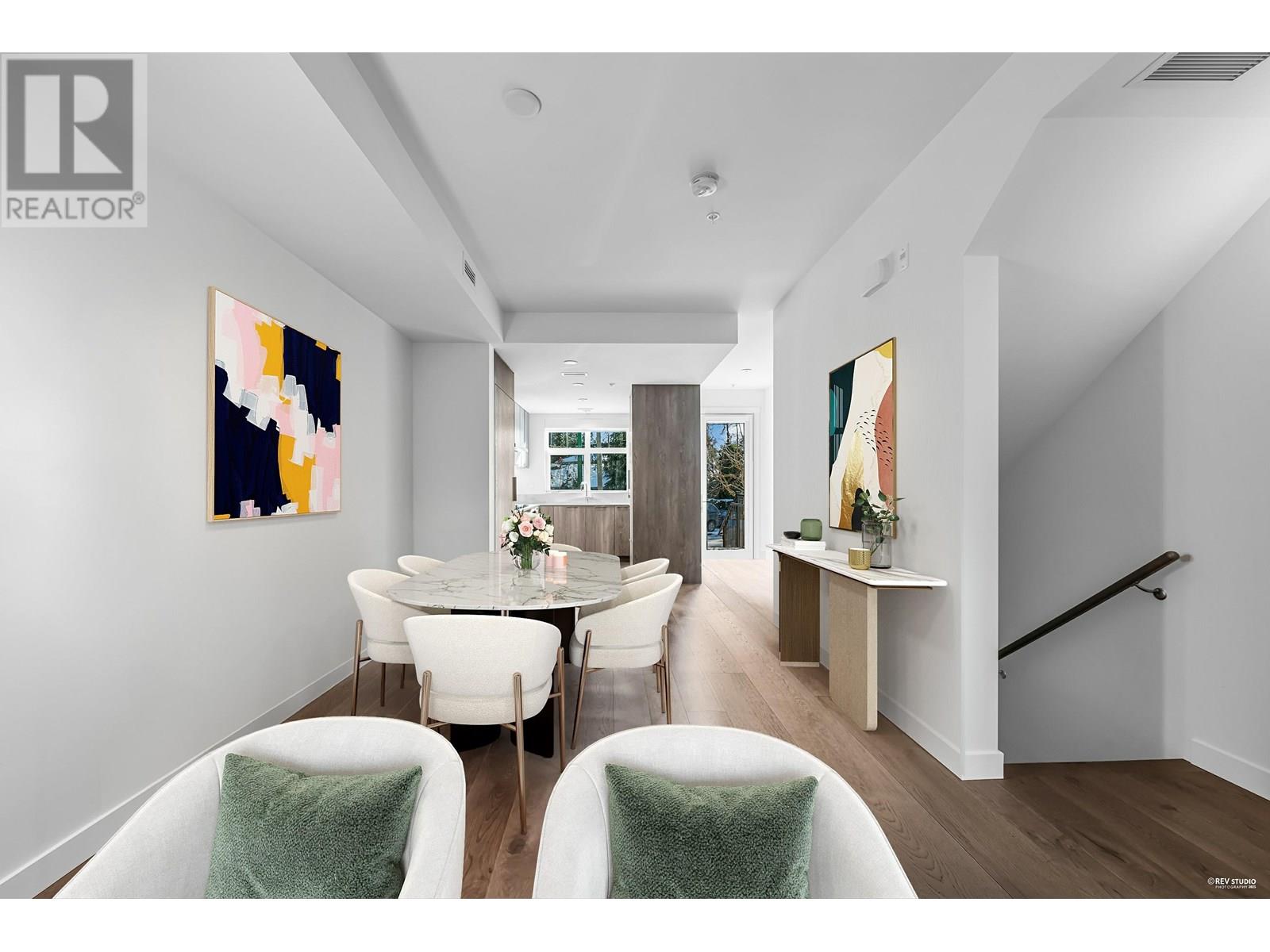 4 1960 Glenaire Drive, North Vancouver, British Columbia  V7P 1Y1 - Photo 4 - R3014184