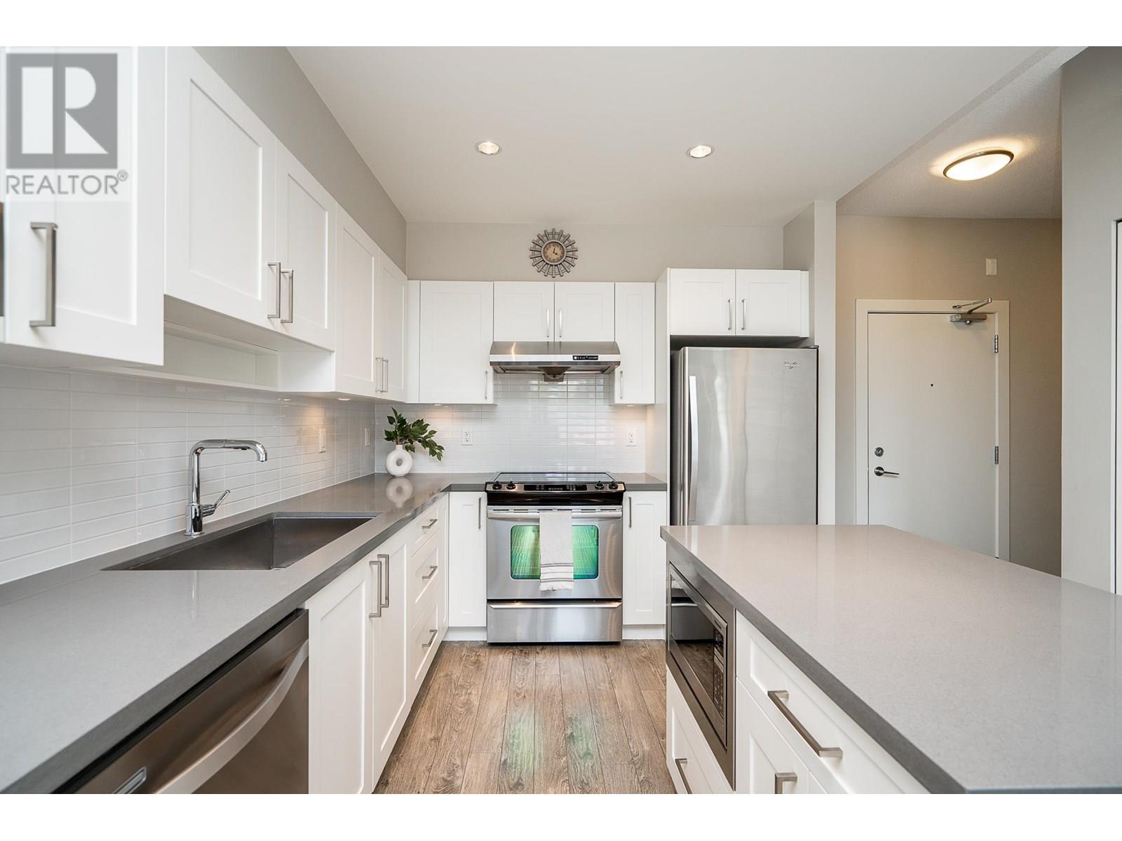 2410 963 Charland Avenue, Coquitlam, British Columbia  V3K 0E2 - Photo 4 - R3014192