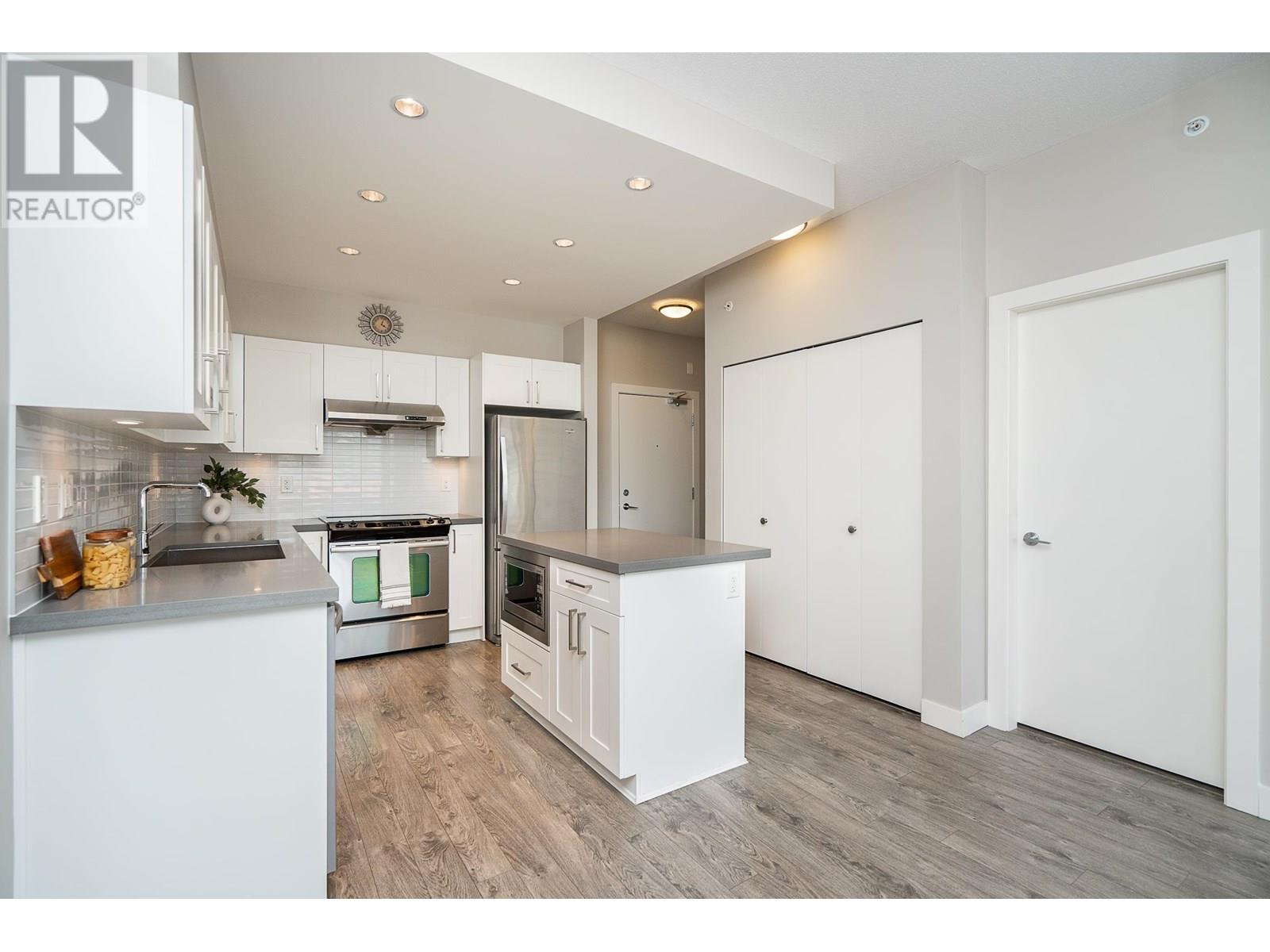 2410 963 Charland Avenue, Coquitlam, British Columbia  V3K 0E2 - Photo 8 - R3014192