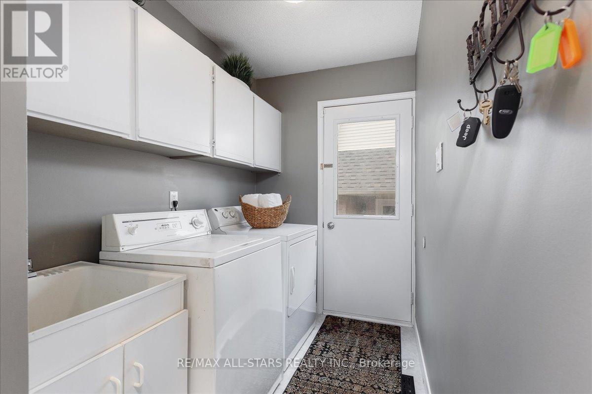 494 London Road, Newmarket (Bristol-London), Ontario  L3Y 6H2 - Photo 18 - N12212727