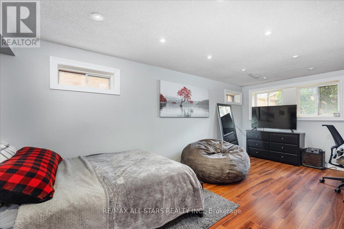 494 London Road, Newmarket (Bristol-London), Ontario  L3Y 6H2 - Photo 28 - N12212727