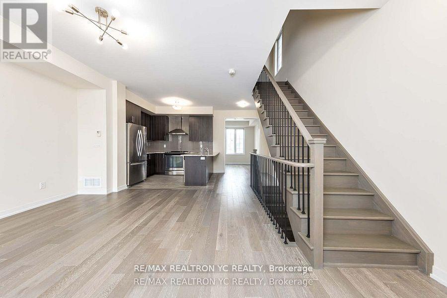 37 Torah Gate, Vaughan (Patterson), Ontario  L6A 4Y4 - Photo 22 - N12212736