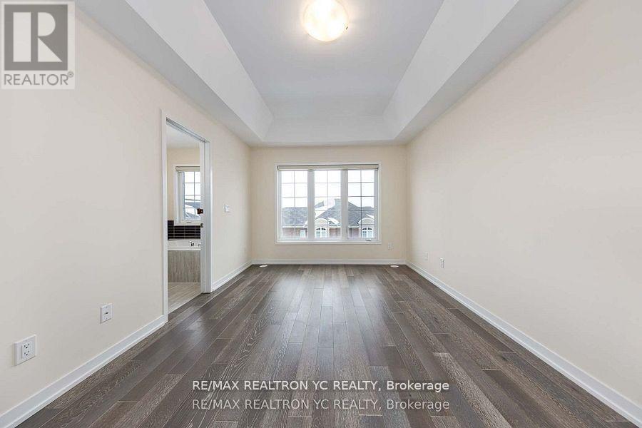 37 Torah Gate, Vaughan (Patterson), Ontario  L6A 4Y4 - Photo 25 - N12212736