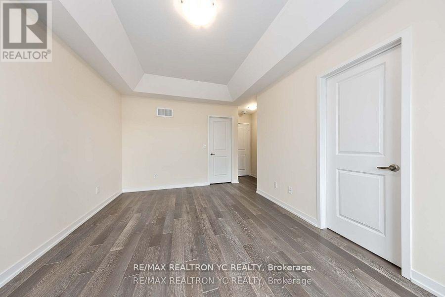 37 Torah Gate, Vaughan (Patterson), Ontario  L6A 4Y4 - Photo 27 - N12212736