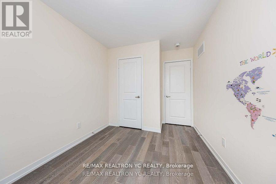 37 Torah Gate, Vaughan (Patterson), Ontario  L6A 4Y4 - Photo 32 - N12212736