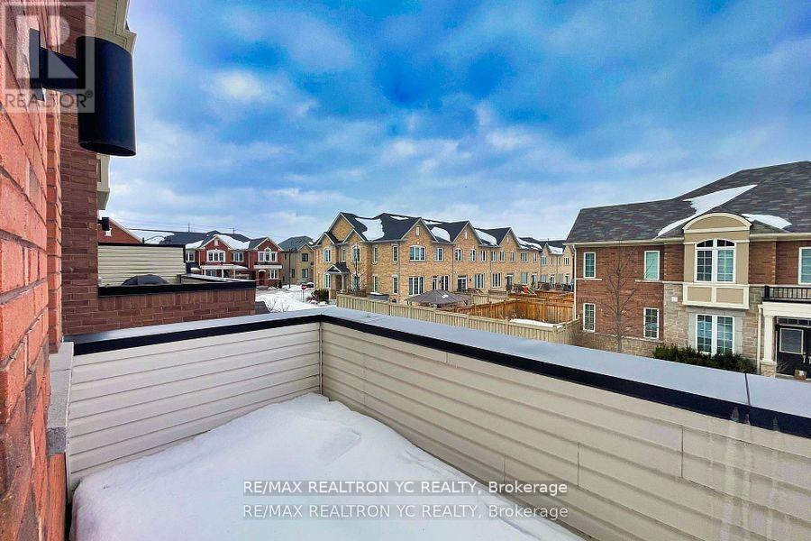 37 Torah Gate, Vaughan (Patterson), Ontario  L6A 4Y4 - Photo 37 - N12212736