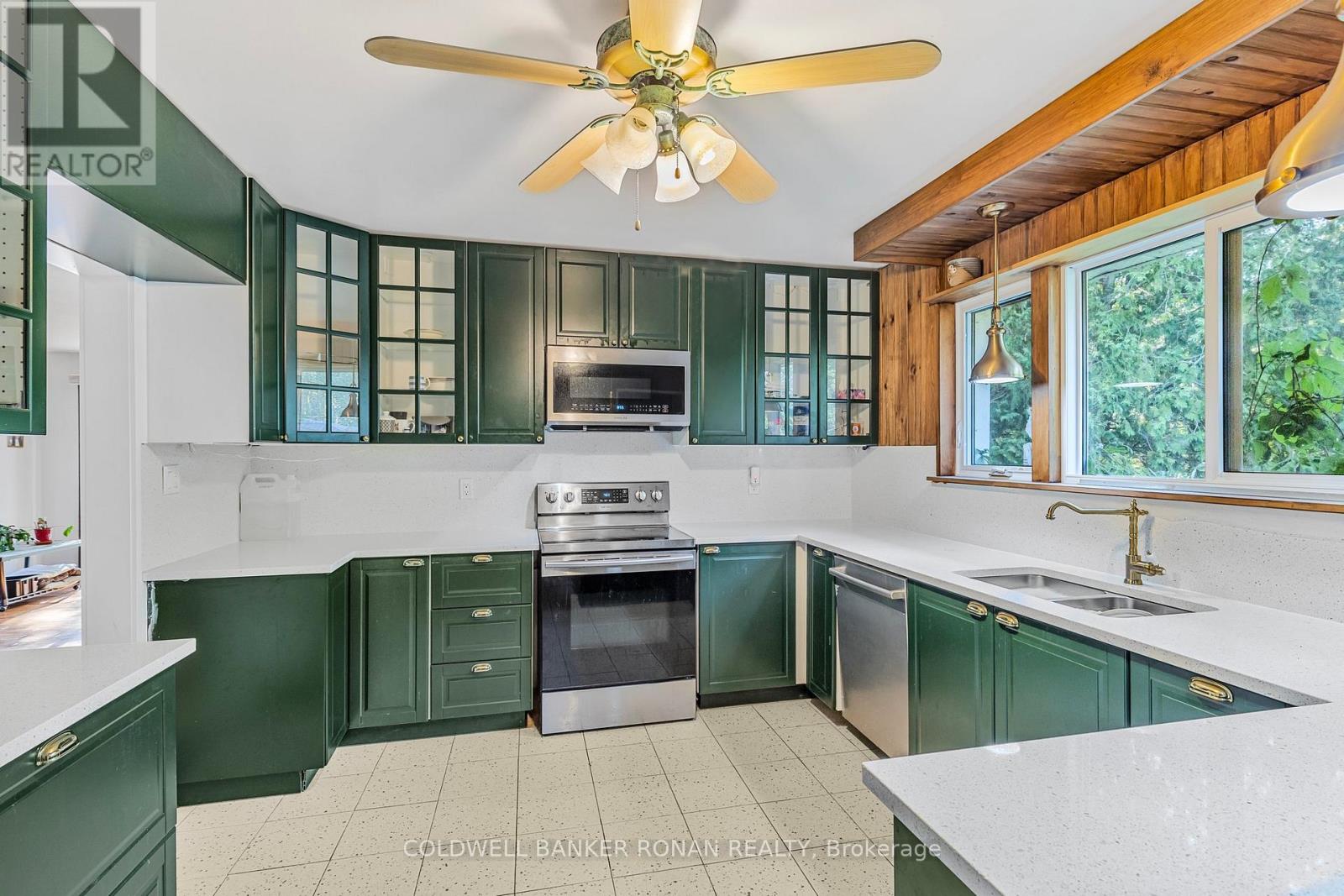 7020 6th Line, New Tecumseth (Tottenham), Ontario  L0G 1W0 - Photo 16 - N12212770