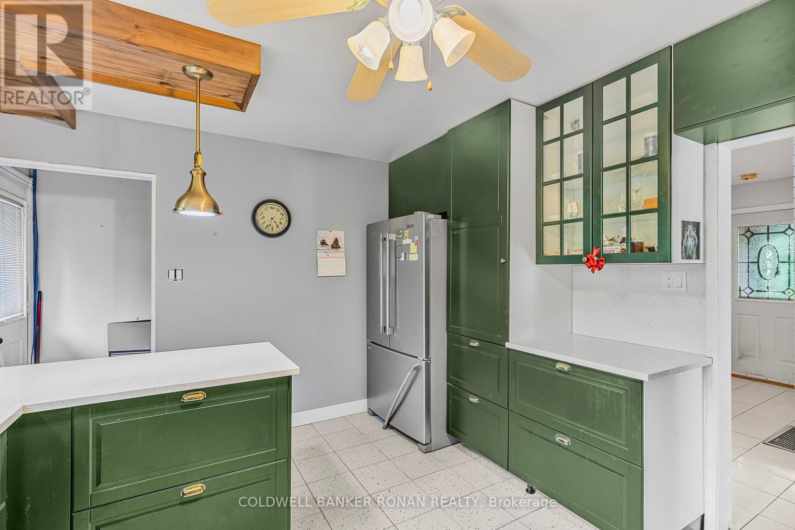 7020 6th Line, New Tecumseth (Tottenham), Ontario  L0G 1W0 - Photo 17 - N12212770