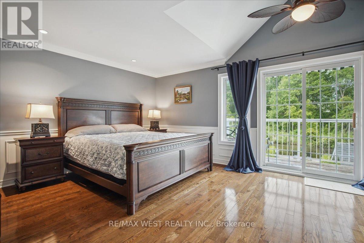 2b Robert Street, Georgina (Keswick South), Ontario  L4P 1K7 - Photo 6 - N12212850