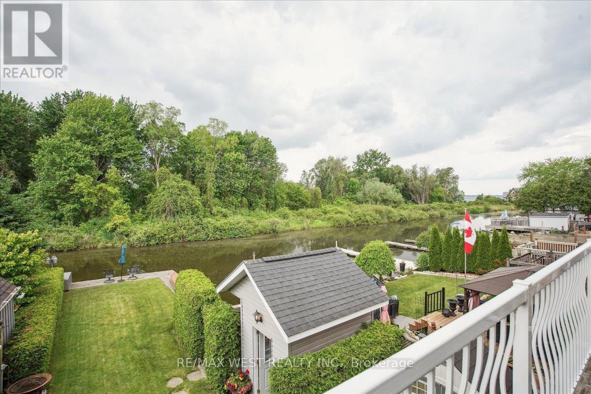 2b Robert Street, Georgina (Keswick South), Ontario  L4P 1K7 - Photo 8 - N12212850