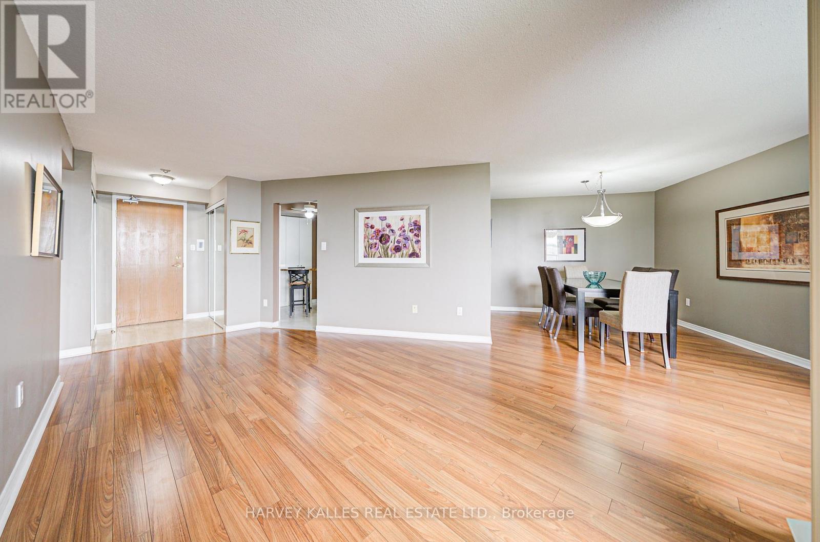 804 - 7250 Yonge Street, Vaughan (Crestwood-Springfarm-Yorkhill), Ontario  L4J 7X1 - Photo 7 - N12212921