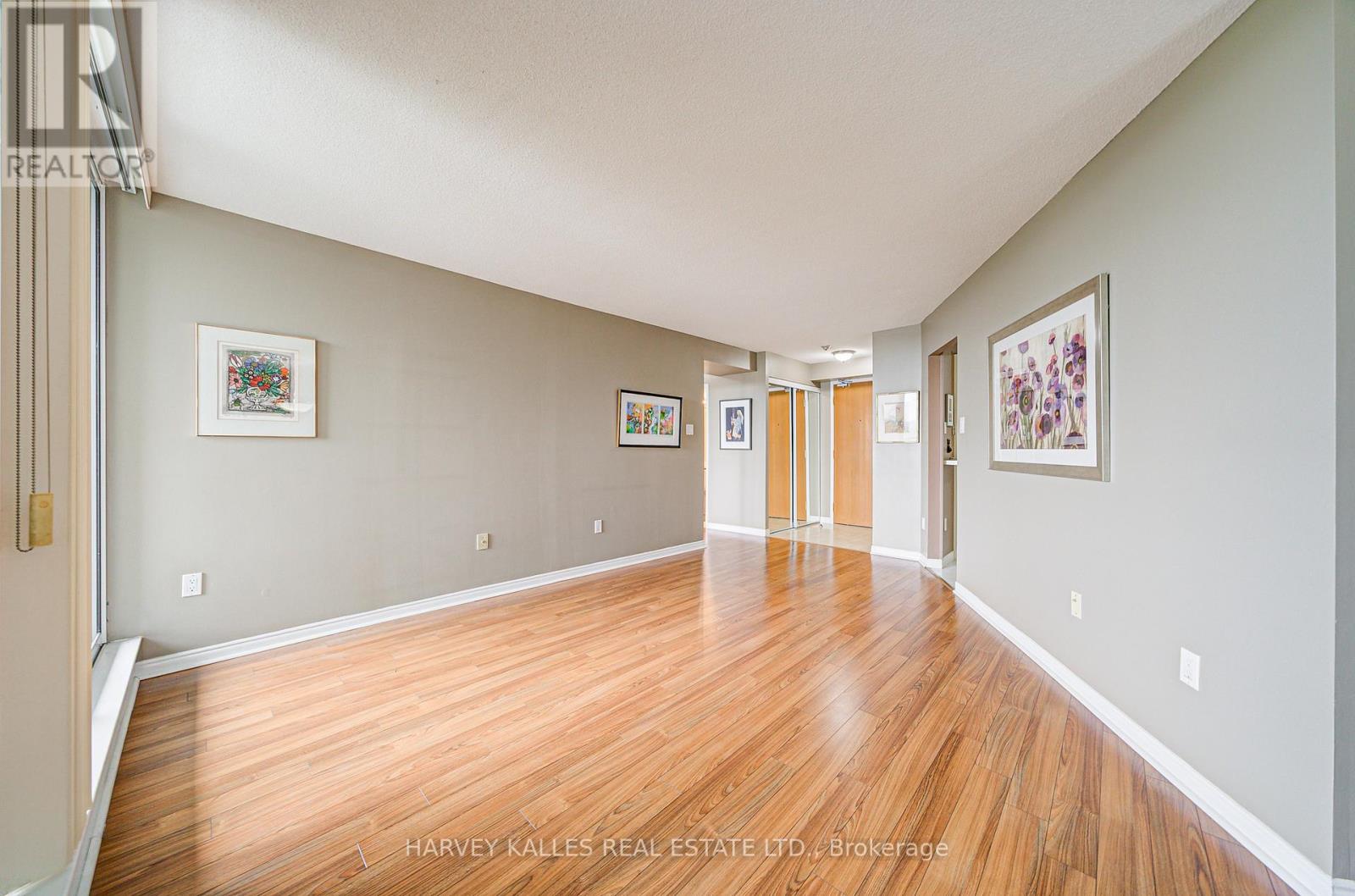 804 - 7250 Yonge Street, Vaughan (Crestwood-Springfarm-Yorkhill), Ontario  L4J 7X1 - Photo 8 - N12212921