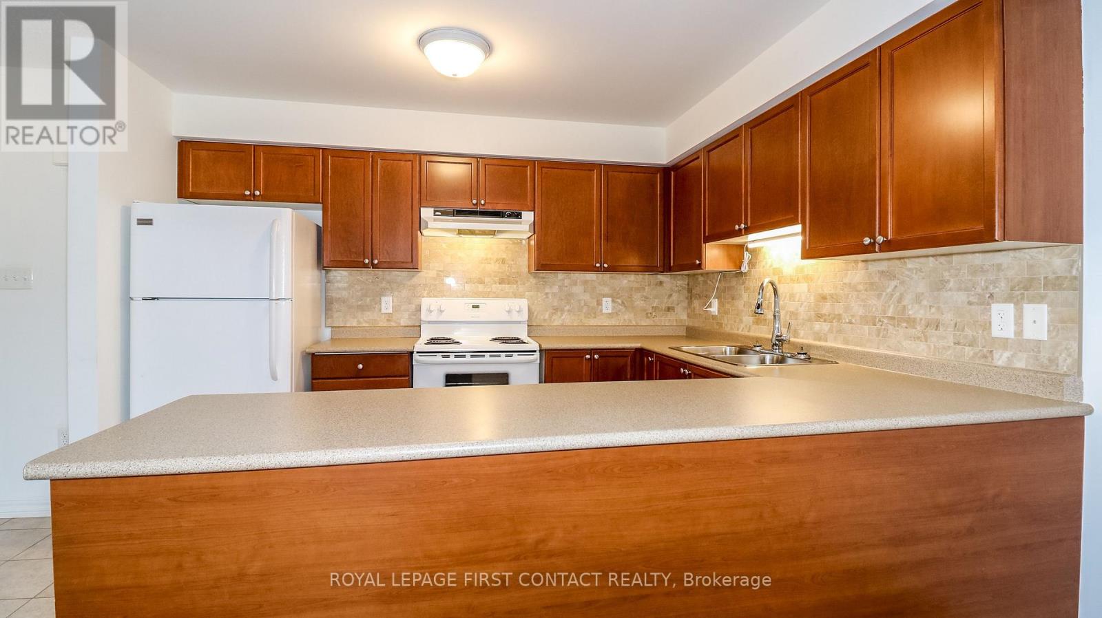 19 - 43 Coulter Street, Barrie (Sunnidale), Ontario  L4N 6L9 - Photo 4 - S12212753