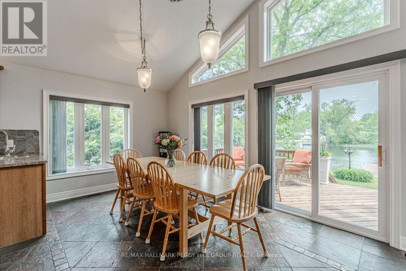 1663 Peninsula Point Road, Severn, Ontario  P0E 1N0 - Photo 8 - S12212802