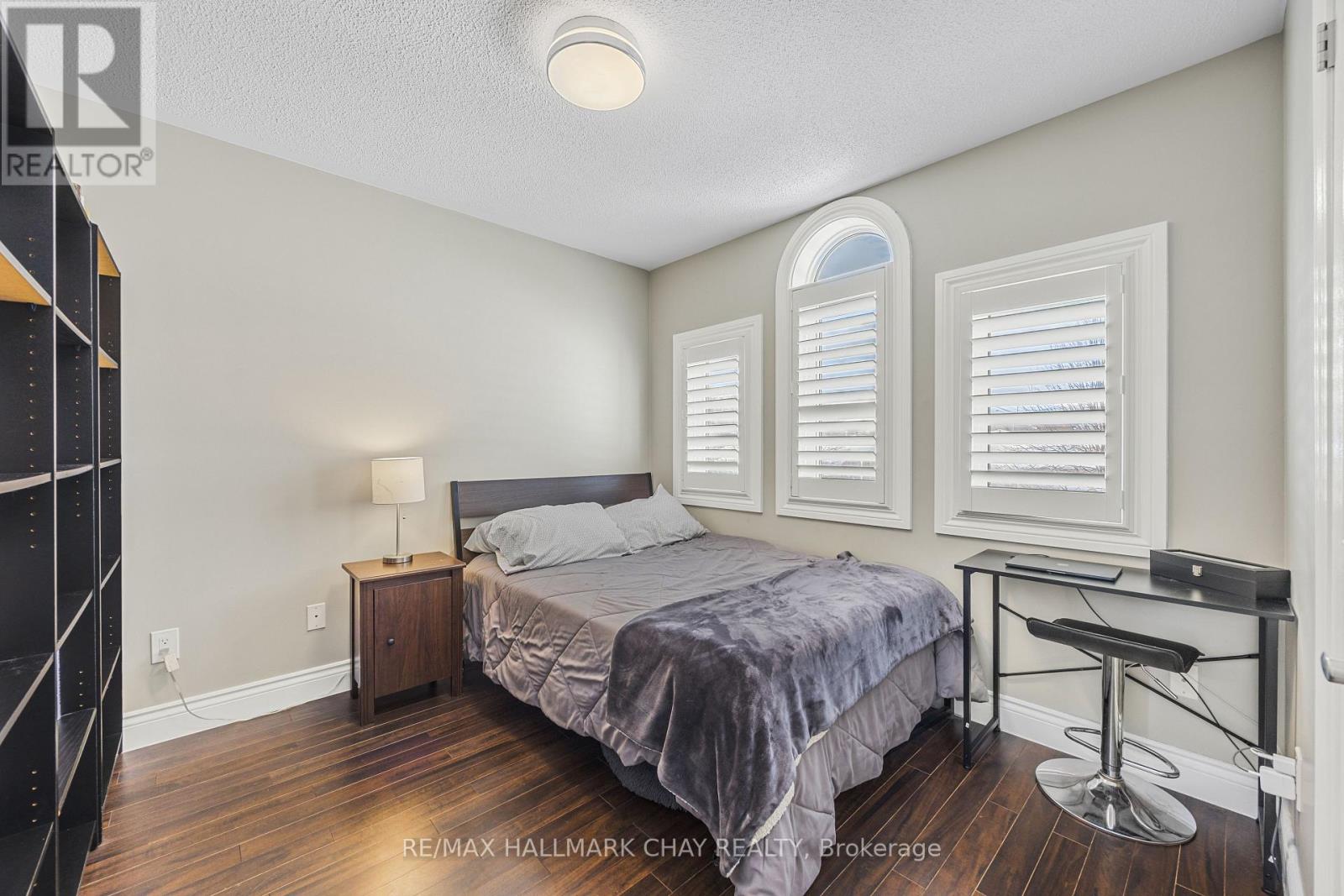 7 Ryan Court, Barrie, Ontario  L4M 6N7 - Photo 18 - S12212803