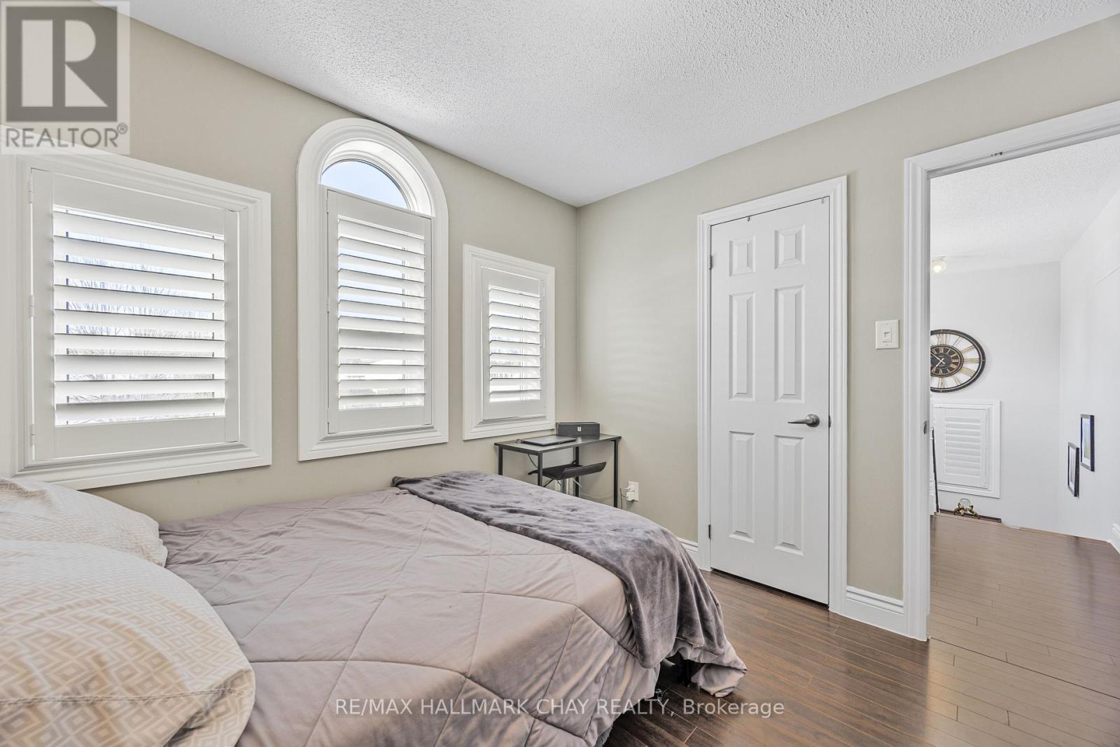 7 Ryan Court, Barrie, Ontario  L4M 6N7 - Photo 19 - S12212803