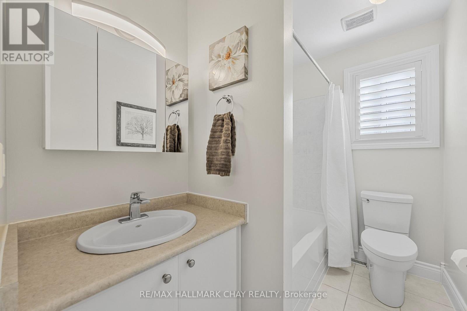 7 Ryan Court, Barrie, Ontario  L4M 6N7 - Photo 21 - S12212803