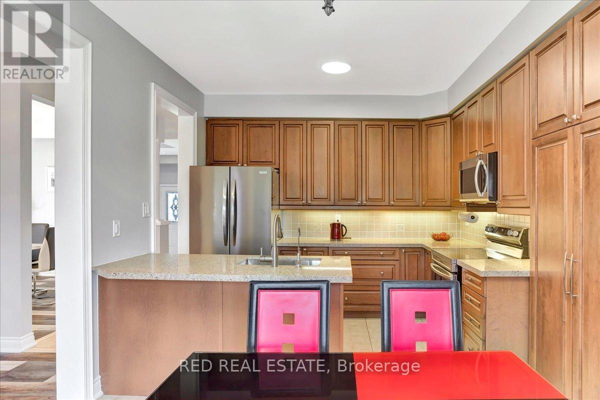 117 Winchester Terrace, Barrie, Ontario  L4M 0B3 - Photo 13 - S12212825