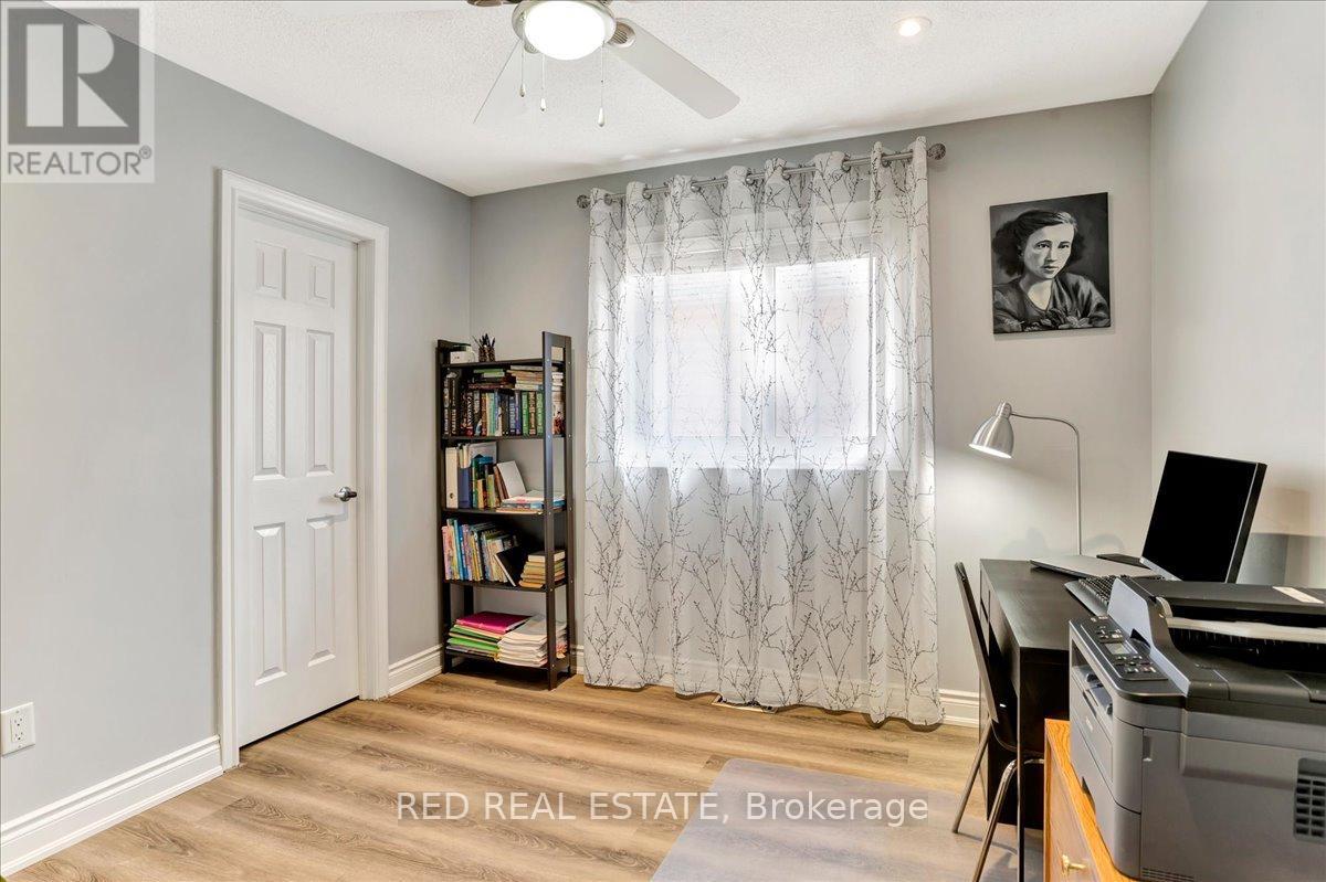 117 Winchester Terrace, Barrie, Ontario  L4M 0B3 - Photo 32 - S12212825