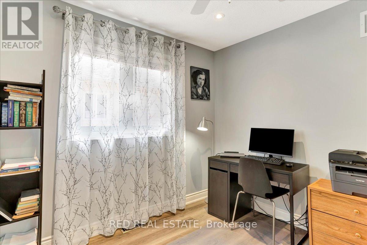 117 Winchester Terrace, Barrie, Ontario  L4M 0B3 - Photo 33 - S12212825