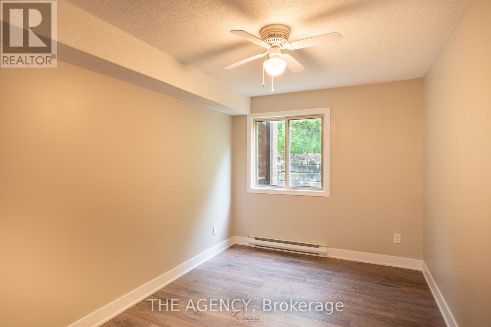 202 - 25 Meadow Lane, Barrie, Ontario  L4N 7K2 - Photo 14 - S12212826