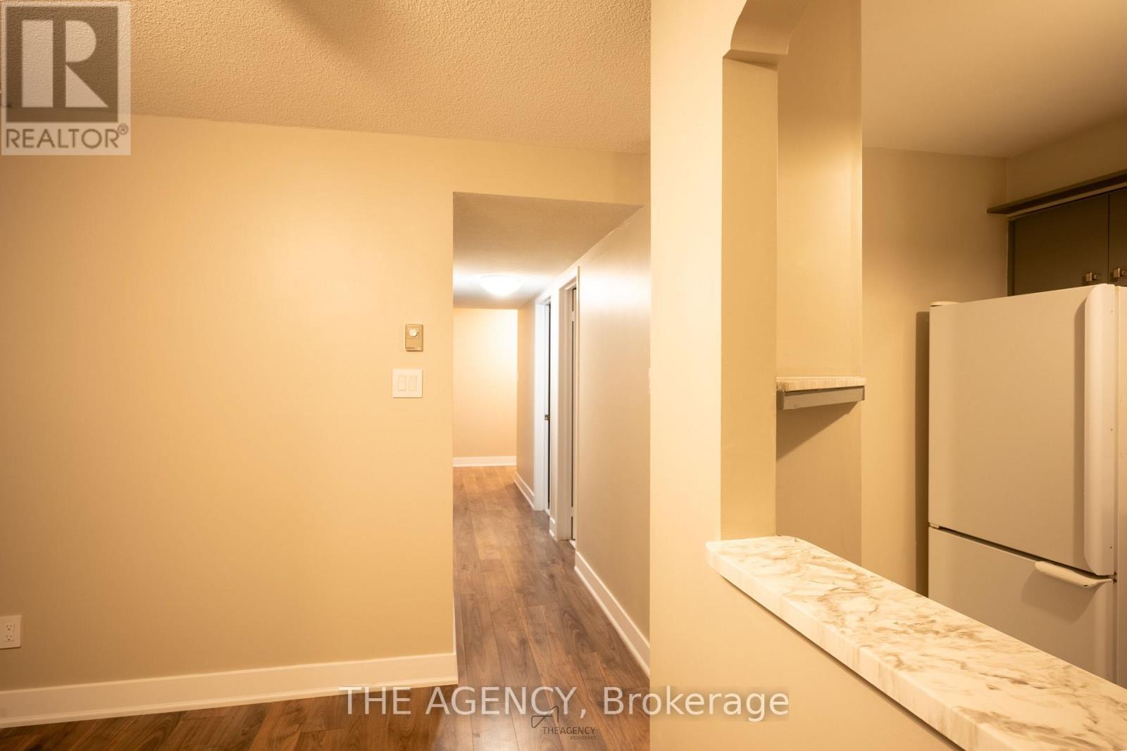 202 - 25 Meadow Lane, Barrie, Ontario  L4N 7K2 - Photo 7 - S12212826