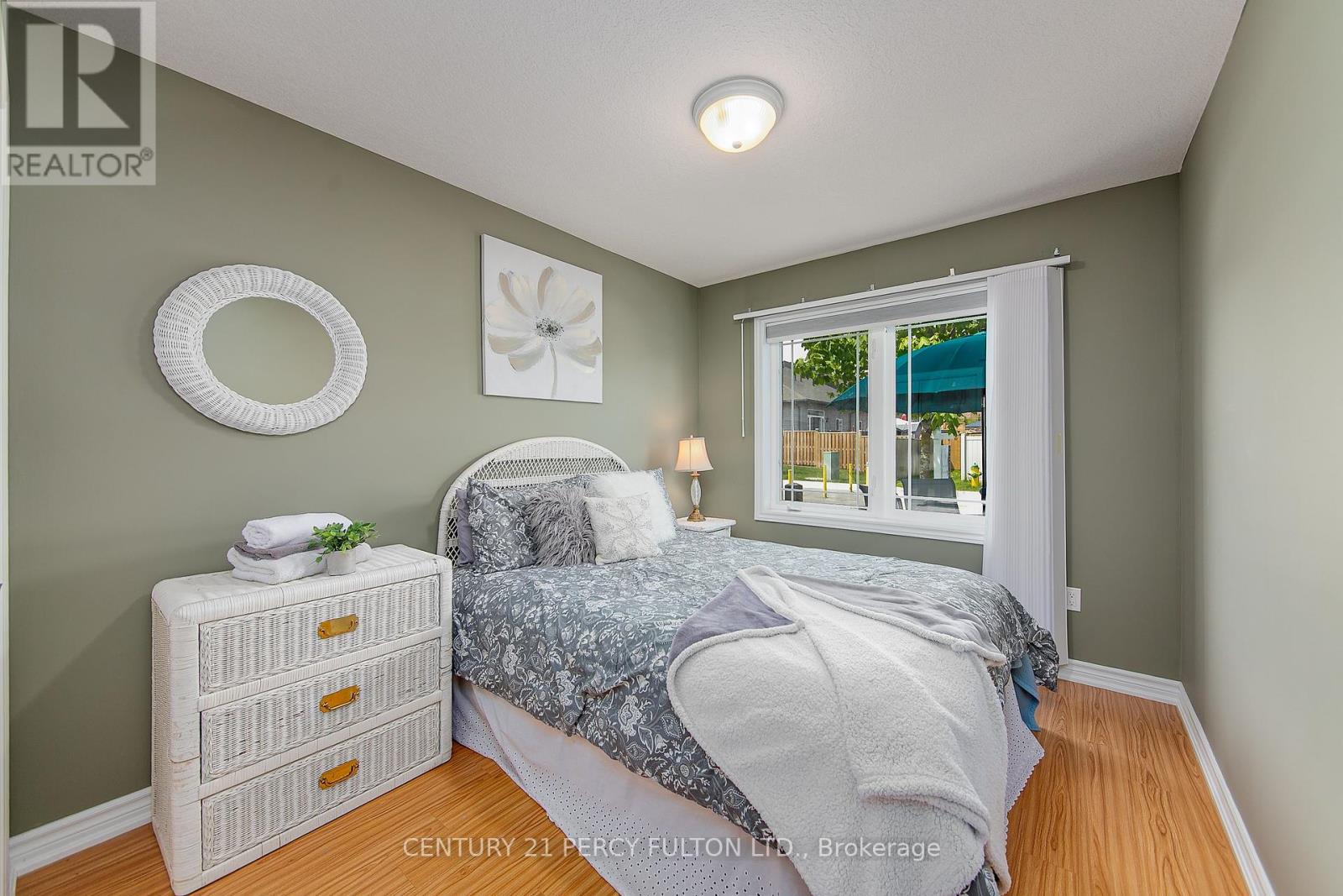58 Lucy Lane, Orillia, Ontario  L3V 0G3 - Photo 4 - S12212894