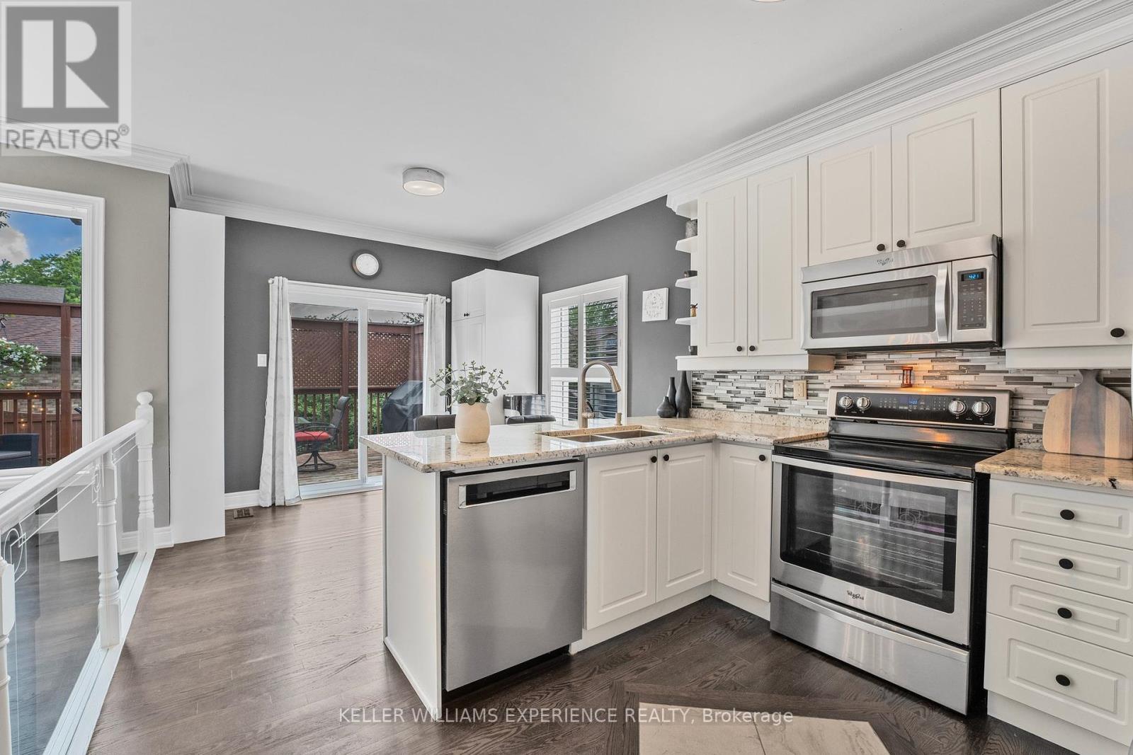 168 Golden Meadow Road, Barrie (Bayshore), Ontario  L4N 8P2 - Photo 12 - S12212900