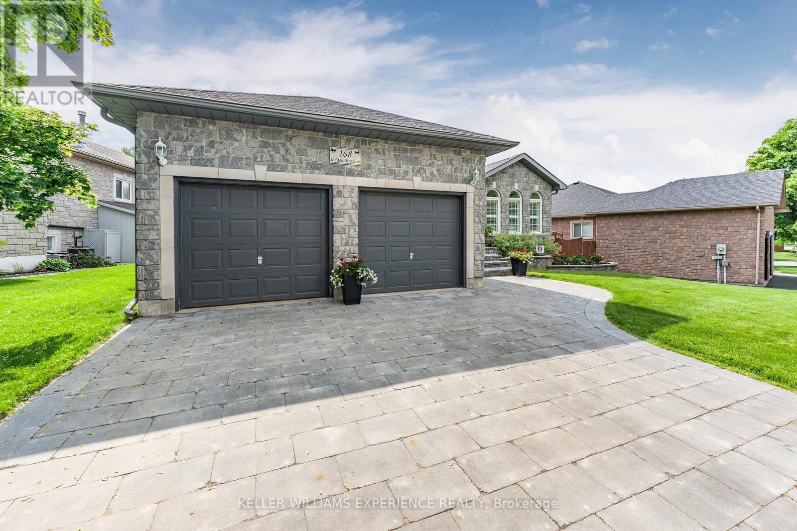 168 Golden Meadow Road, Barrie (Bayshore), Ontario  L4N 8P2 - Photo 4 - S12212900