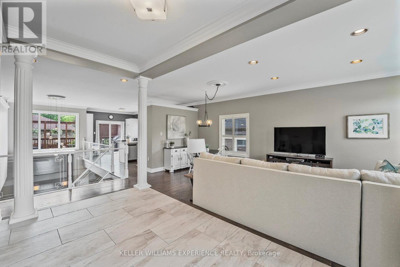 168 Golden Meadow Road, Barrie (Bayshore), Ontario  L4N 8P2 - Photo 7 - S12212900