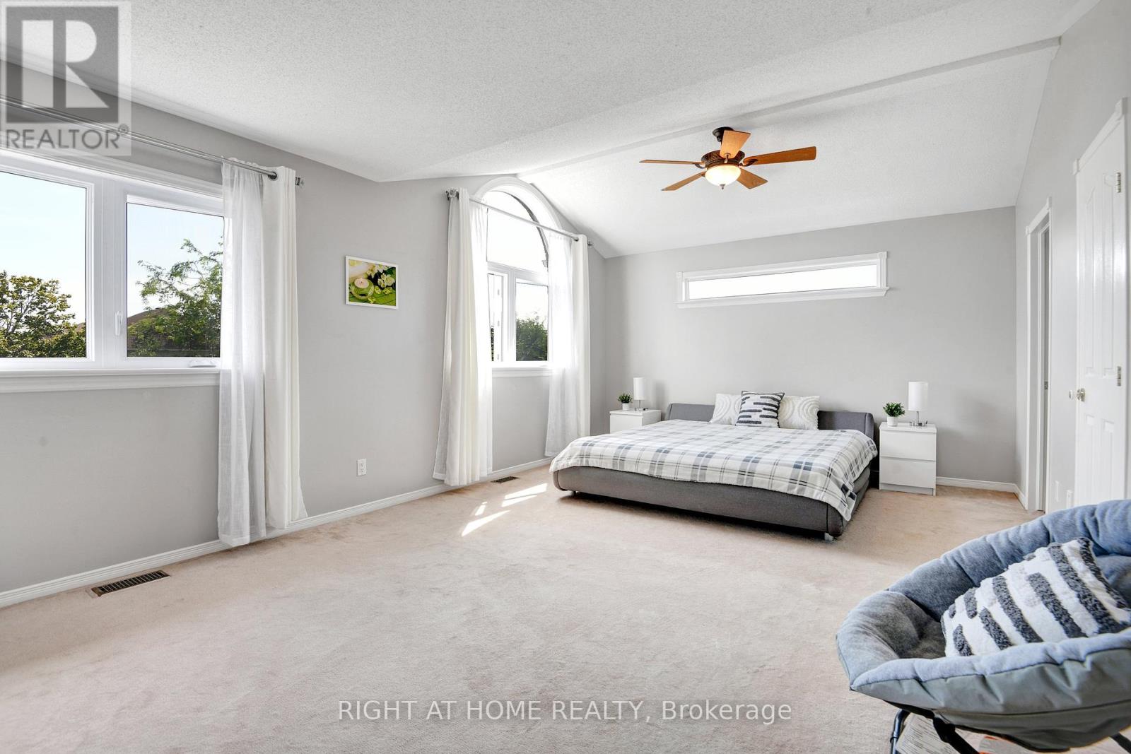 31 Forillon Crescent, Ottawa, Ontario  K2M 2W7 - Photo 25 - X12211389
