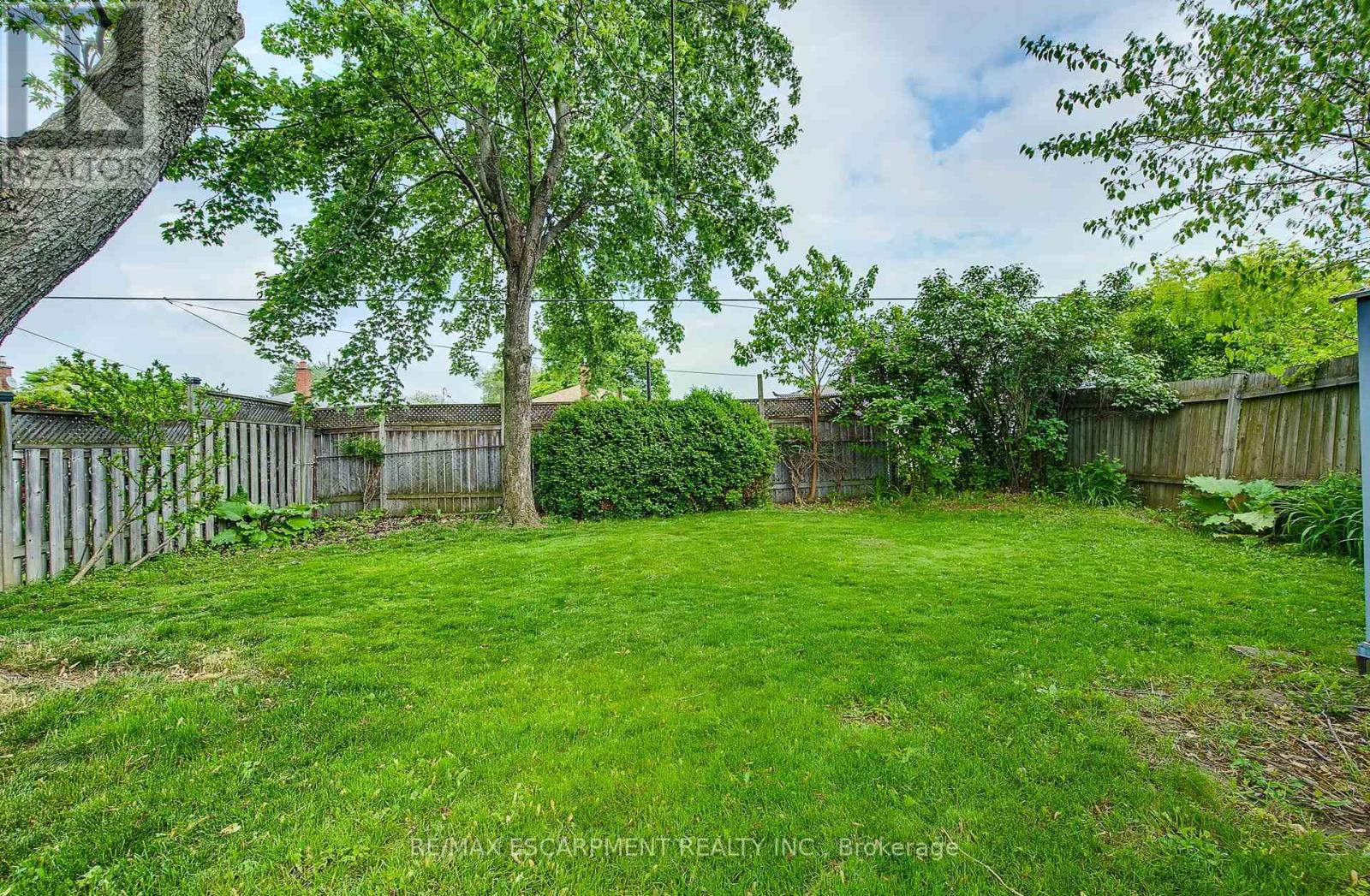 379 East 18th Street, Hamilton, Ontario  L9A 4P7 - Photo 43 - X12212668