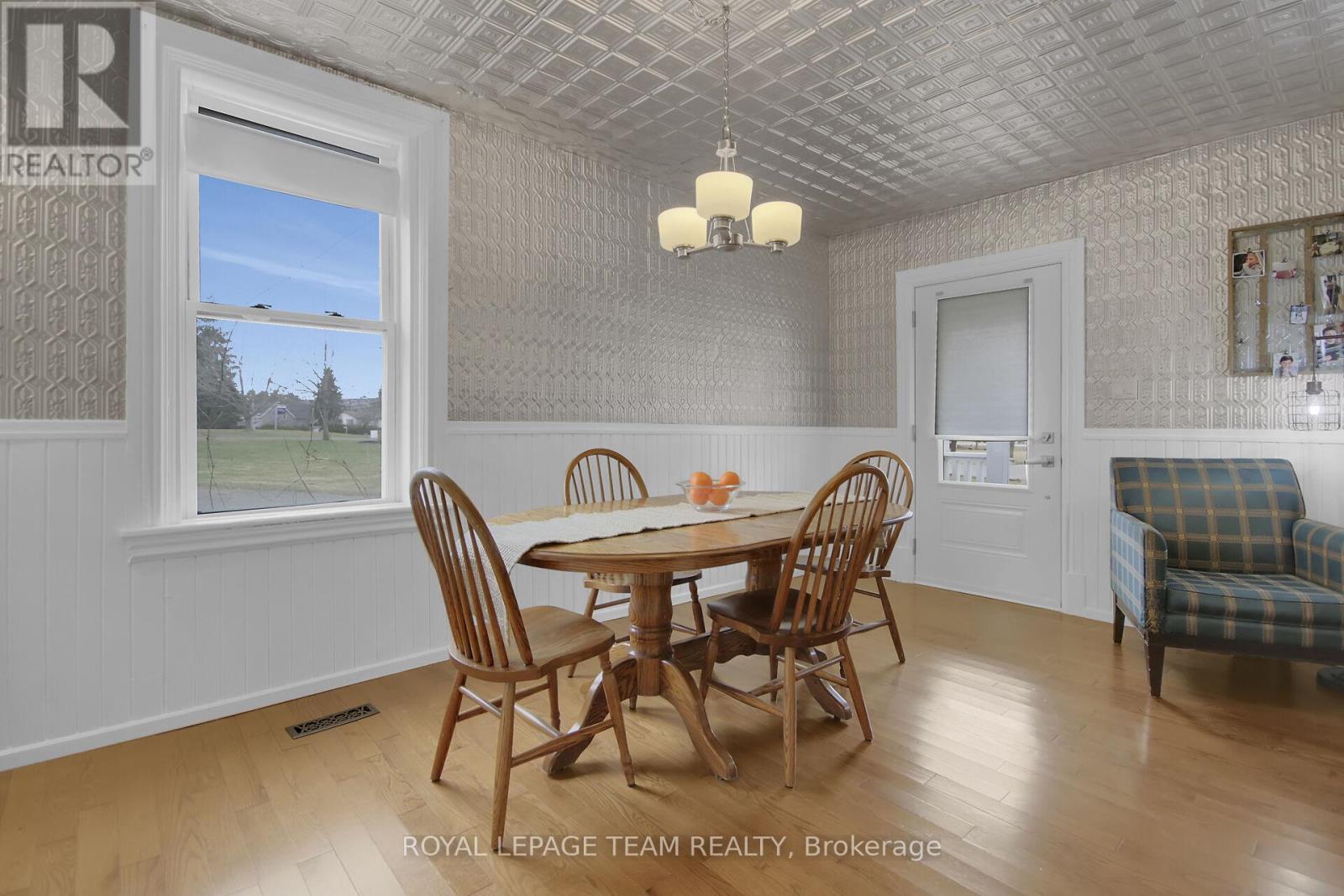 1456 Meadow Drive, Ottawa, Ontario  K4P 1B1 - Photo 20 - X12190204
