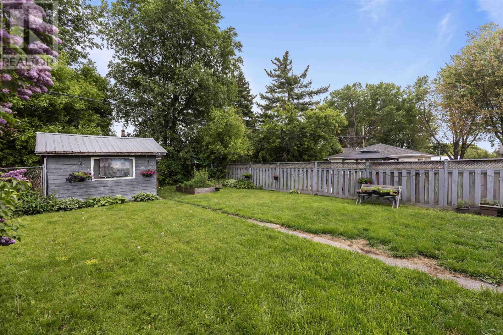 698 Wellington St W, Saut Ste. Marie, Ontario  P6C 3V2 - Photo 30 - SM251507