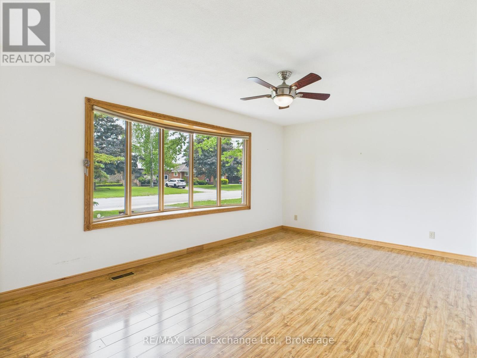 5 William Street, Huron-Kinloss, Ontario N0G 2R0 - Photo 7 - X12212957
