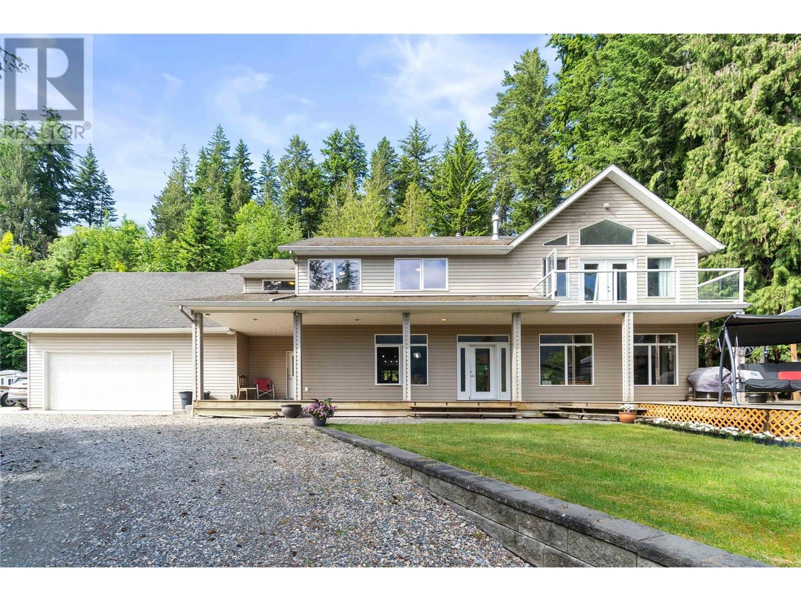 2524 Blind Bay Road, Blind Bay, British Columbia  V0E 1H1 - Photo 7 - 10349383