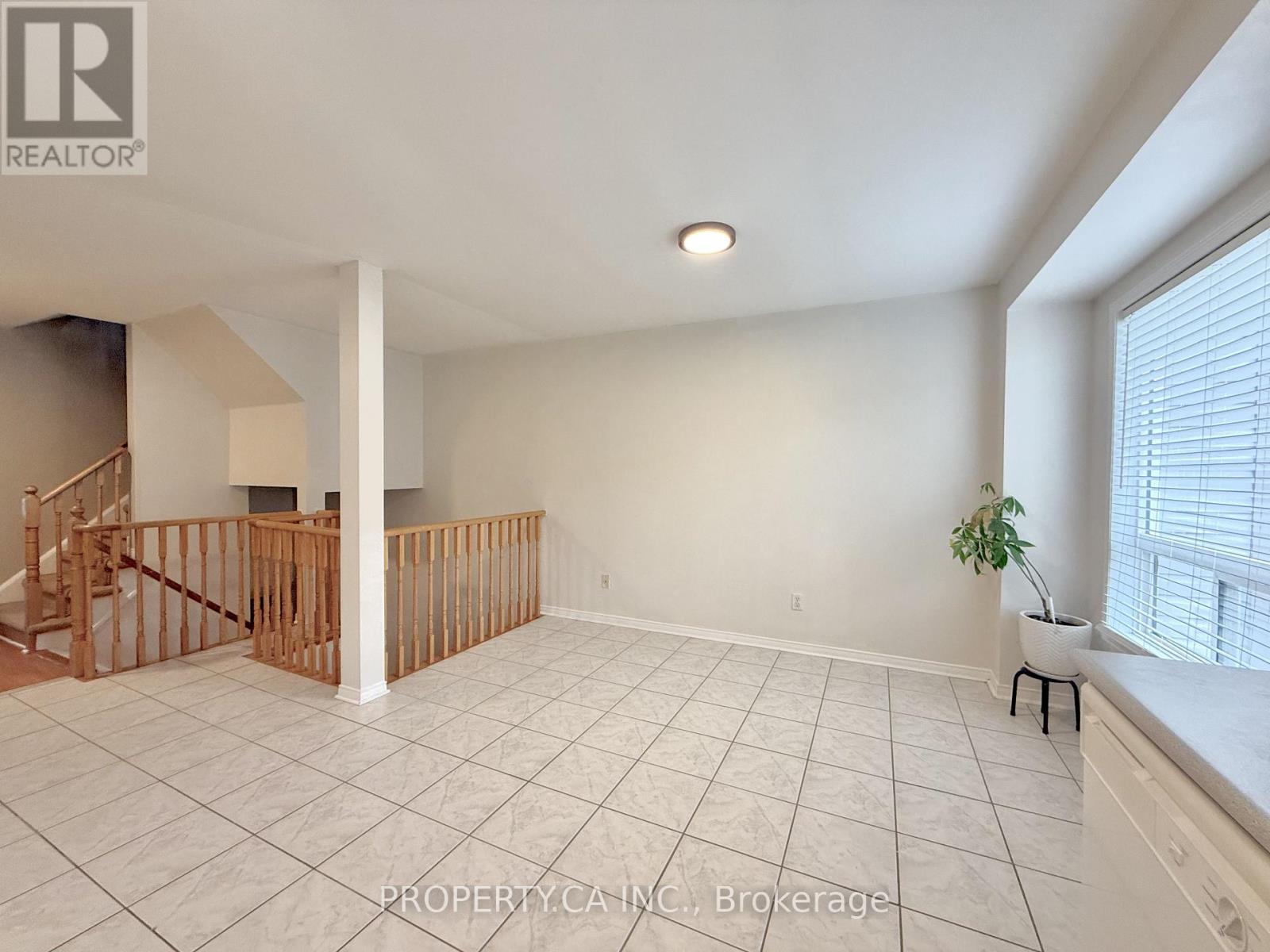 21 Mcgonigal Lane, Ajax, Ontario  L1T 4H1 - Photo 10 - E12210715