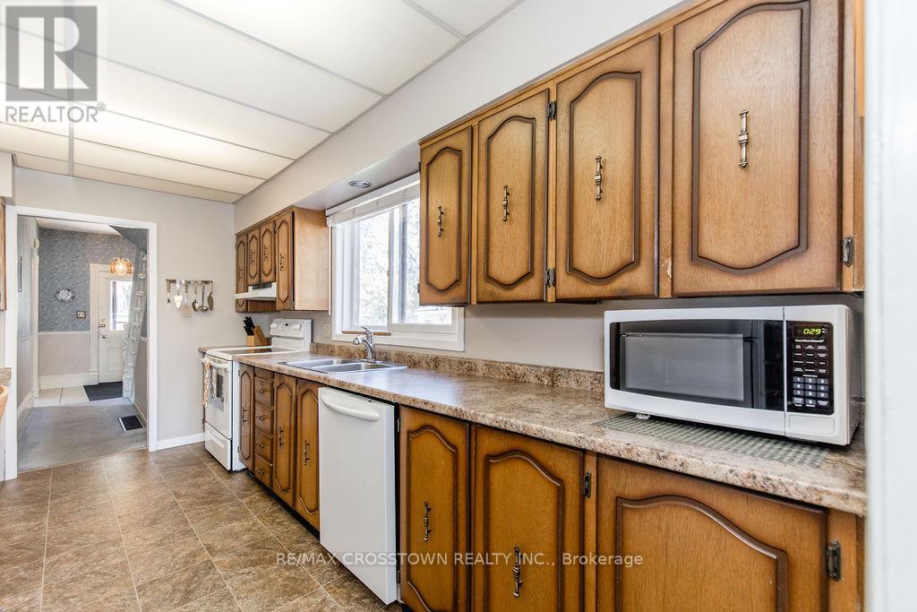 93 Jarvis Street, Orillia, Ontario  L3V 2A4 - Photo 19 - S12141102