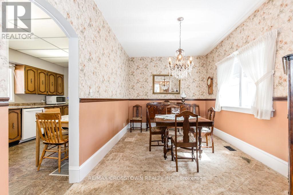 93 Jarvis Street, Orillia, Ontario  L3V 2A4 - Photo 16 - S12141102