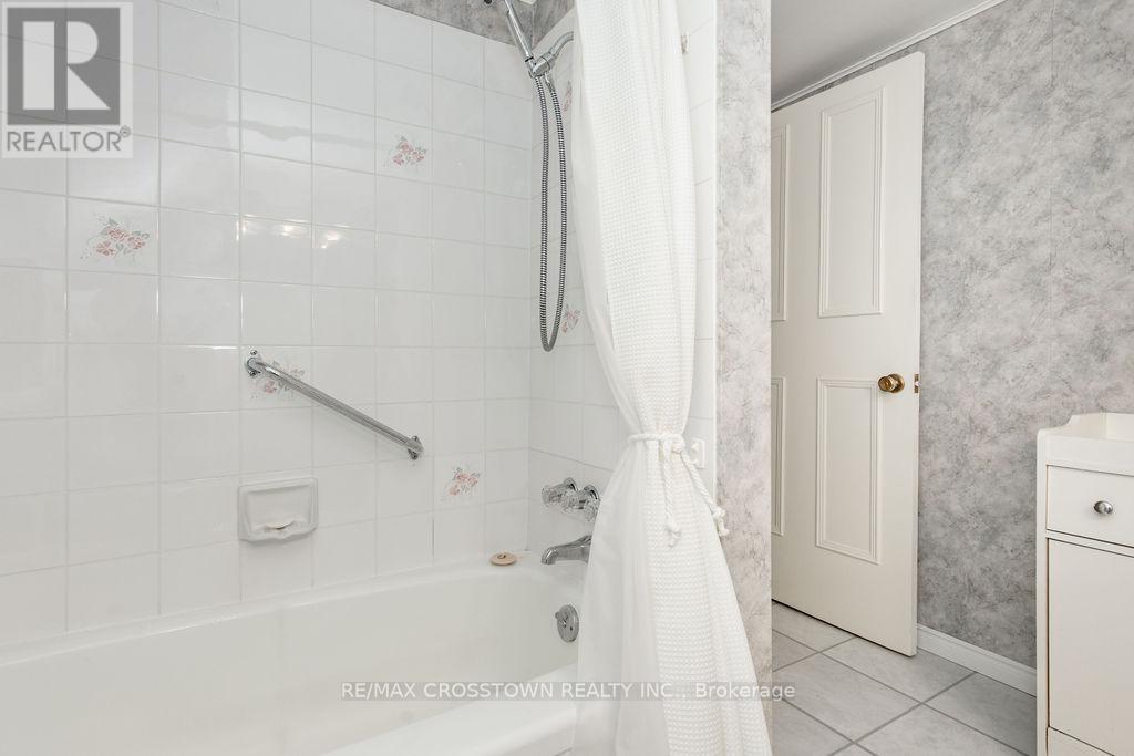 93 Jarvis Street, Orillia, Ontario  L3V 2A4 - Photo 37 - S12141102