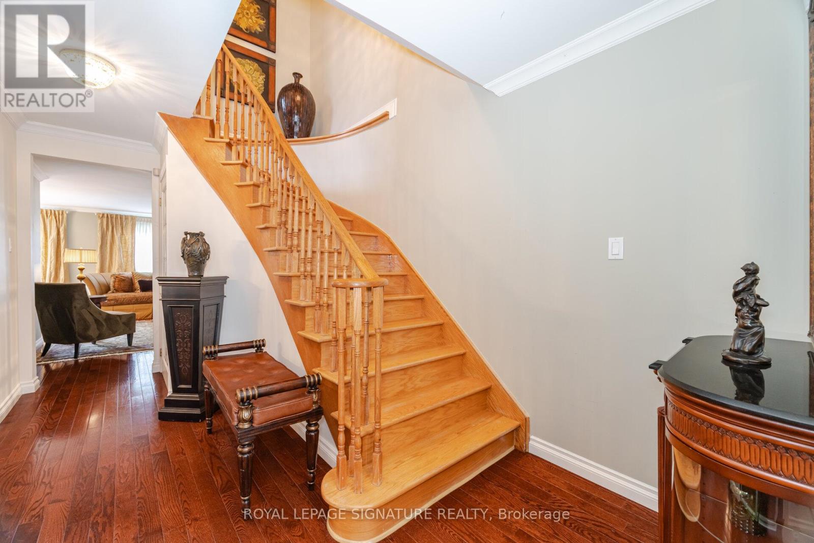 1575 Dewberry Crescent, Mississauga (Rathwood), Ontario  L4W 3B6 - Photo 16 - W12212259