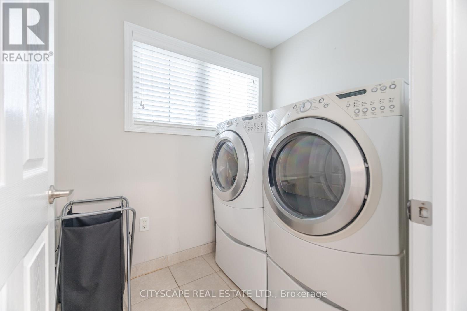 170 Fennamore Terrace, Milton, Ontario  L9T 0Y3 - Photo 39 - W12211269