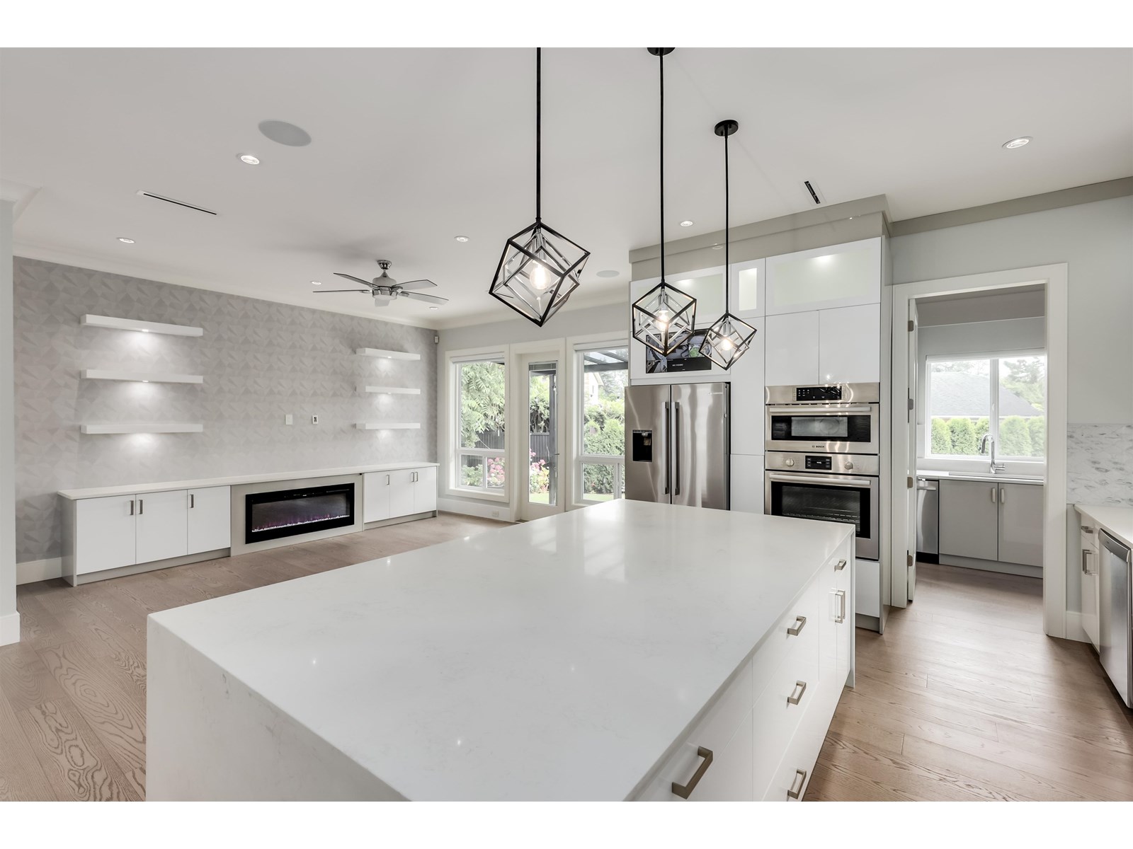 15632 Bowler Place, Surrey, British Columbia  V4A 9G7 - Photo 11 - R3014229
