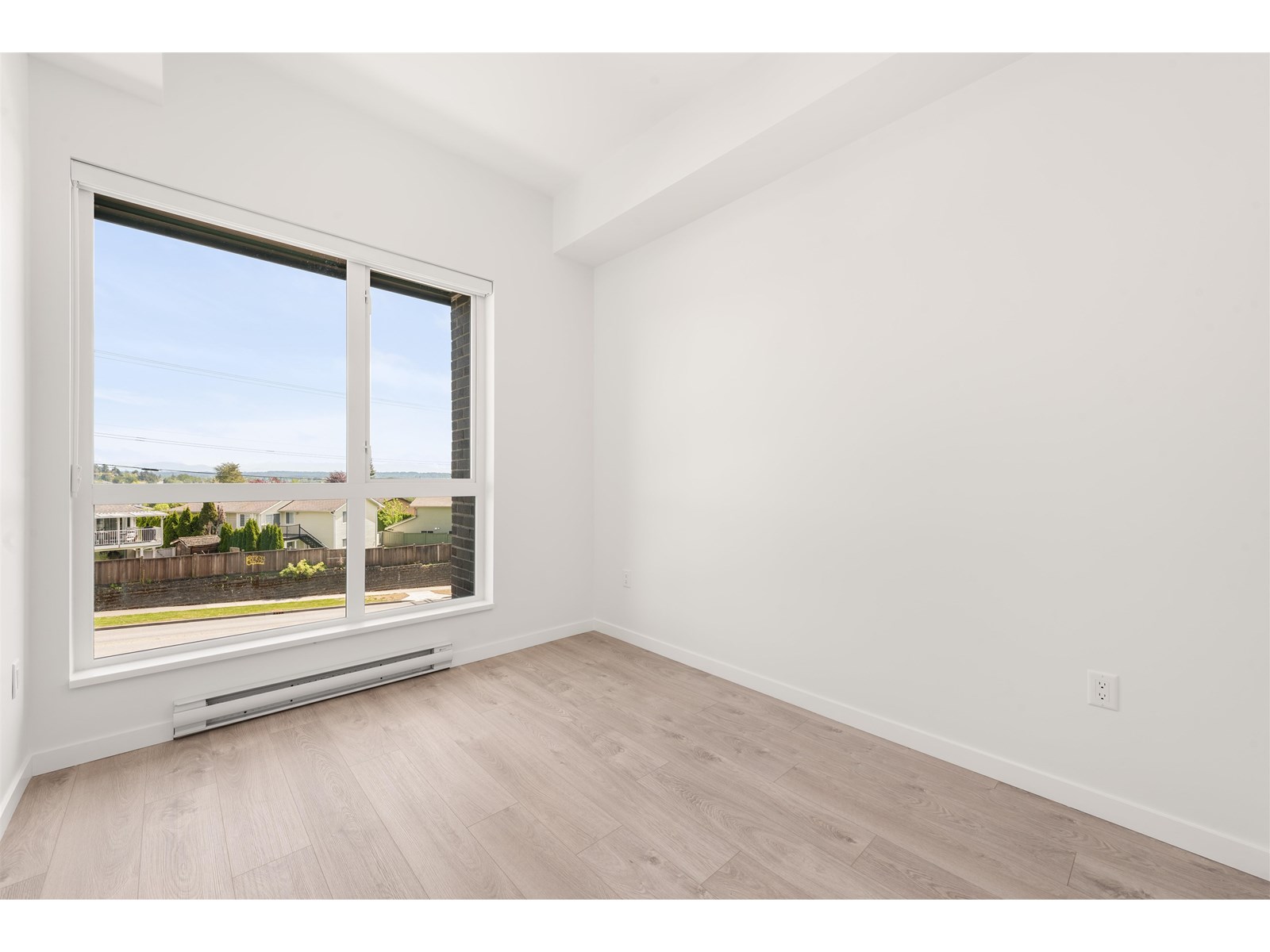 Property at 204 19577 65B AVENUE image 2