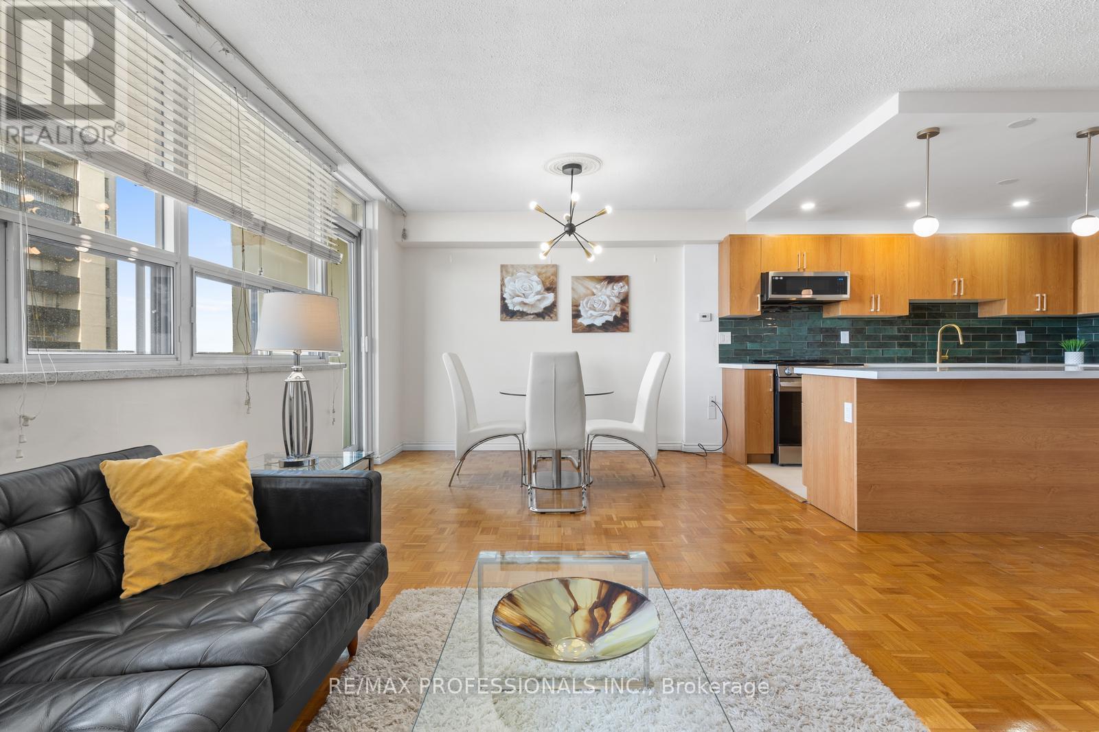 2107 - 360 RIDELLE AVENUE, Toronto, Ontario