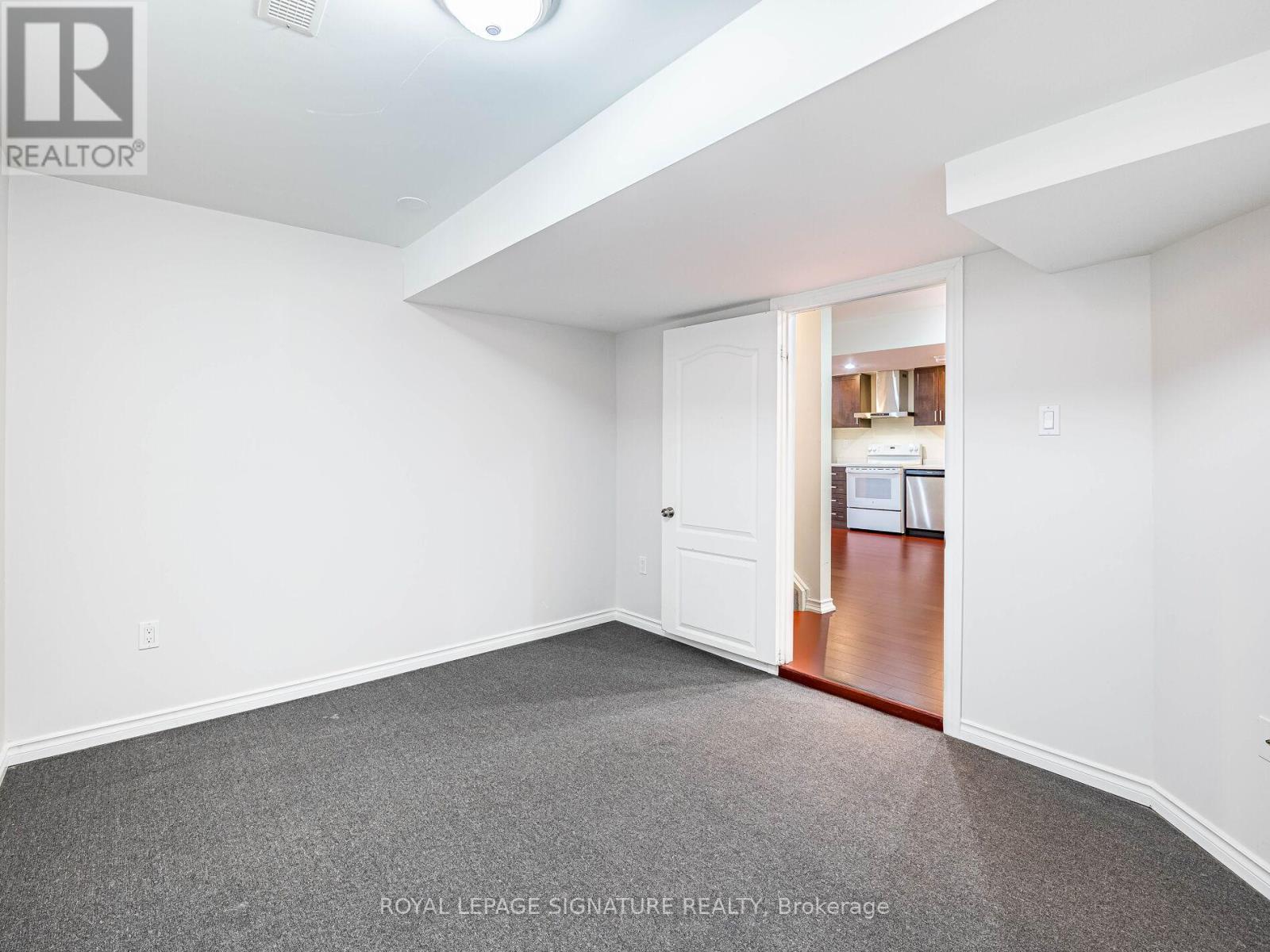 86 Valonia Drive, Brampton (Brampton North), Ontario  L6V 4K1 - Photo 42 - W12212707