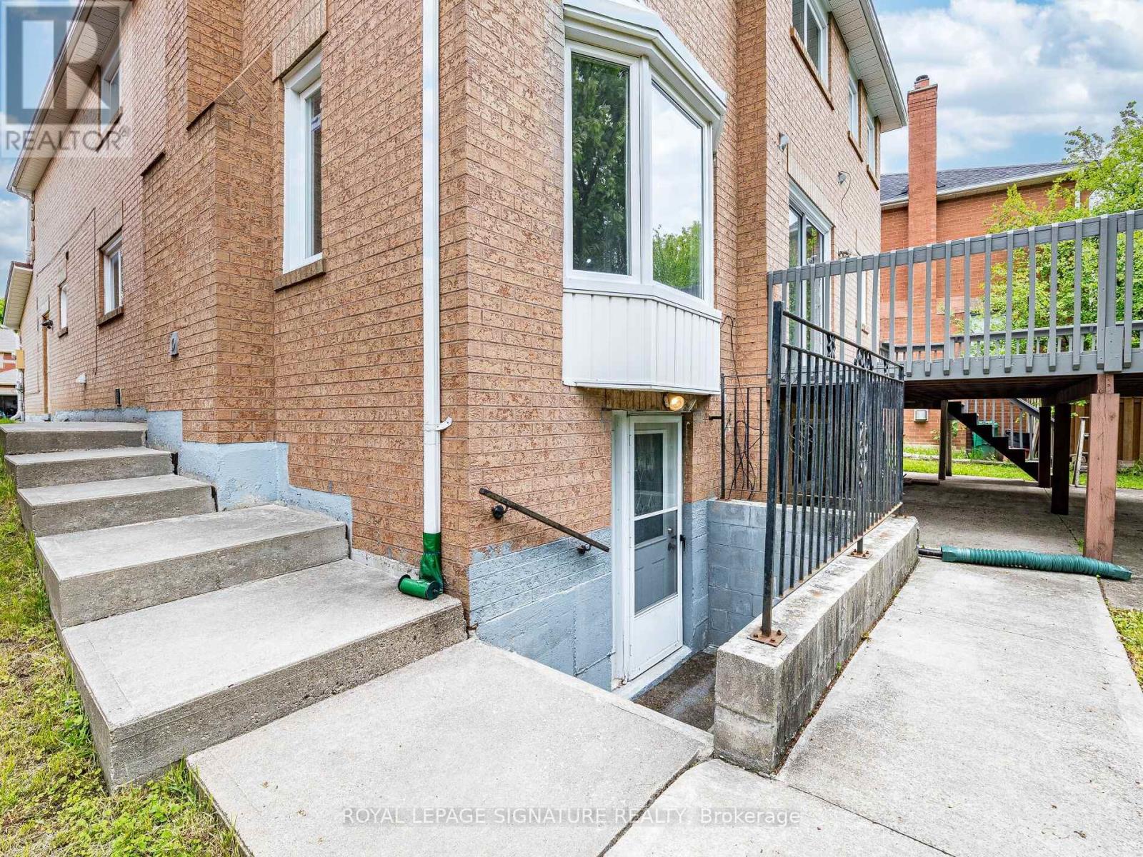 86 Valonia Drive, Brampton (Brampton North), Ontario  L6V 4K1 - Photo 48 - W12212707