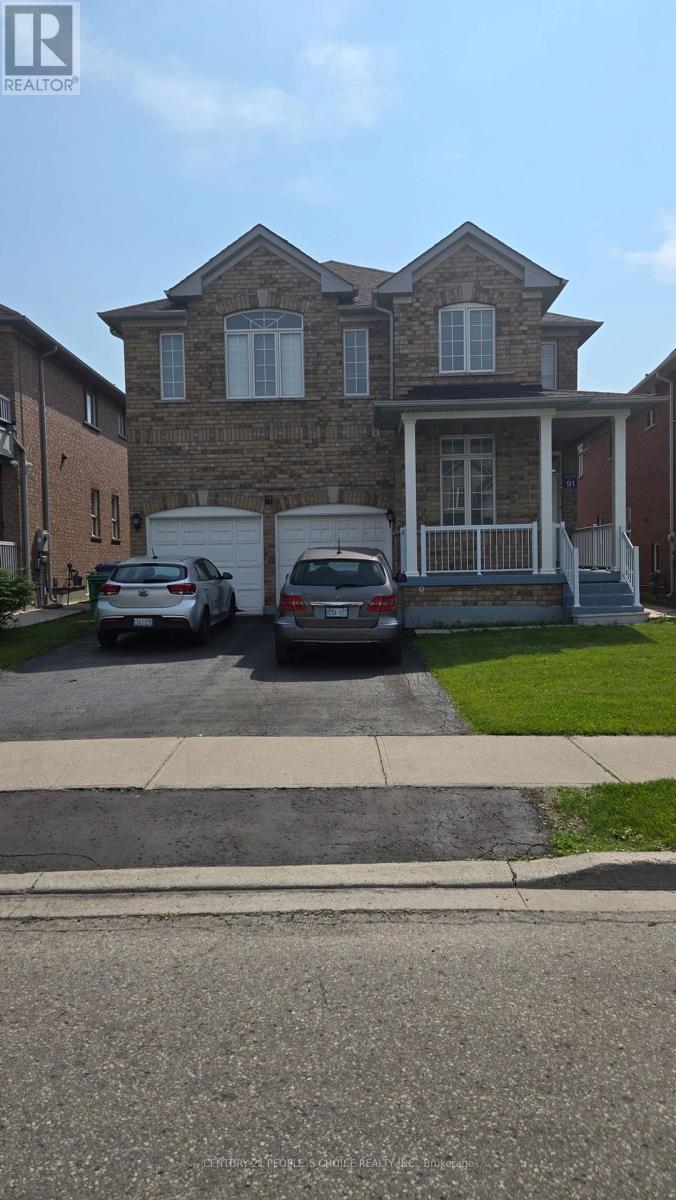 38 GORERIDGE CRESCENT, Brampton, Ontario