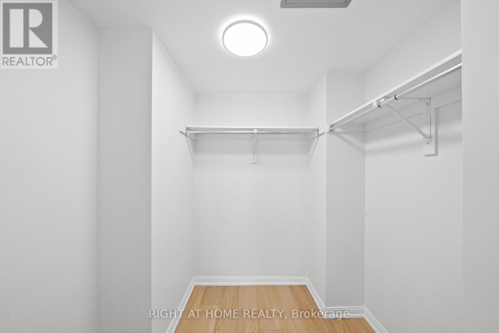 229 - 11 Foundry Avenue, Toronto (Dovercourt-Wallace Emerson-Junction), Ontario  M6H 0B7 - Photo 17 - W12212734
