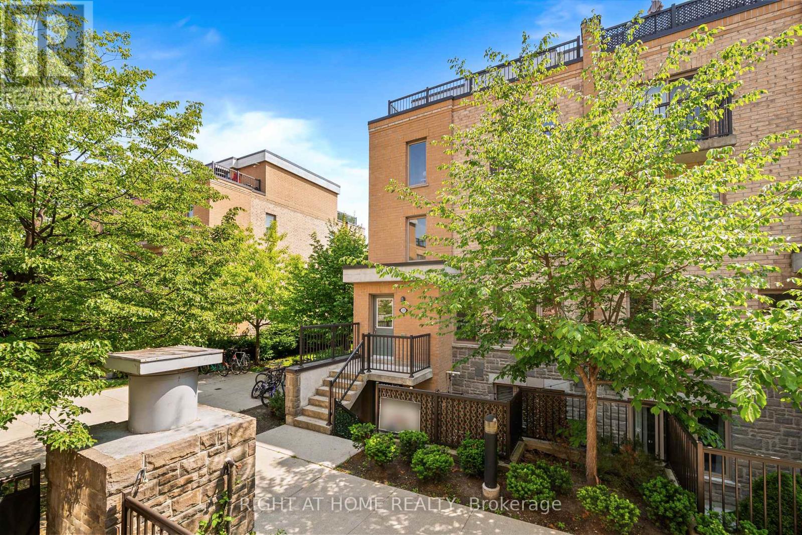 229 - 11 Foundry Avenue, Toronto (Dovercourt-Wallace Emerson-Junction), Ontario  M6H 0B7 - Photo 3 - W12212734